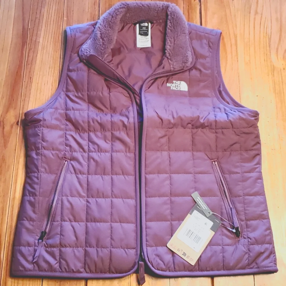 North Face vest - Picture 1 of 7